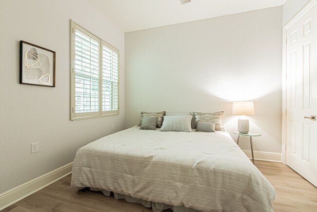 Building Photo - Seasonal Fully Furnished Luxury Home in Fiddler's Creek - AVAIL NOW