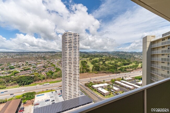 Building Photo - $2,350 / 1br - 552ft2 - Modern Comfort & Convenience 1BR/1BA/1PKG unit in Lele Pono Condo (Aiea)
