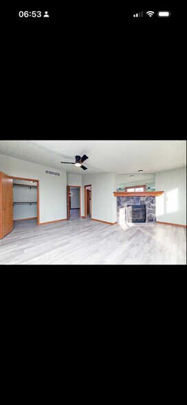 Building Photo - 130 Williamsburg Rd