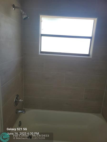 Building Photo - 2392 Coral Springs Dr