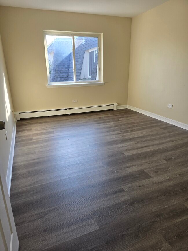 Building Photo - 838 Jonathon Ct