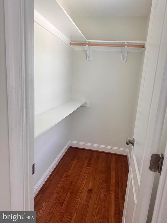 Building Photo - 11912 Clover Knoll Rd