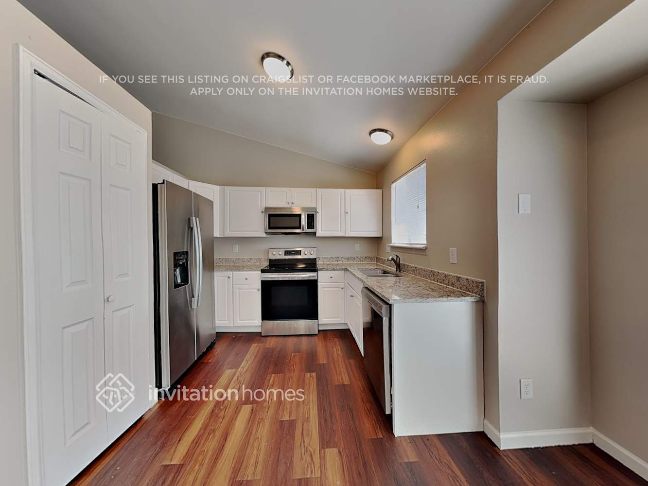Building Photo - 5175 Paradox Dr