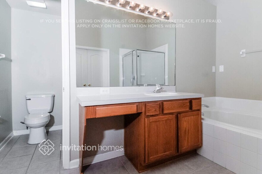 Building Photo - 11632 Tropical Isle Ln