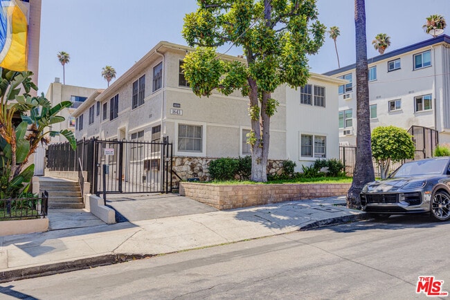 Primary Photo - 1643 N Formosa Ave