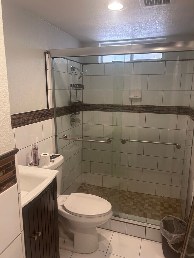 Building Photo - 4244 N 85th Ave