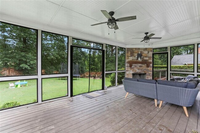 Building Photo - 7410 Polo Hill