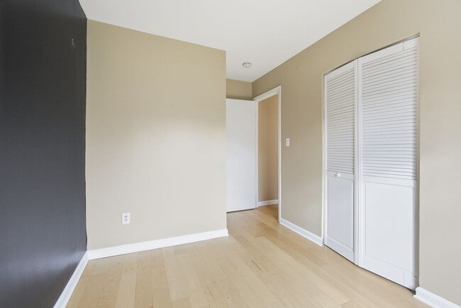 Building Photo - Lovely 3 BR/1.5 BA Townhome in Bowie!