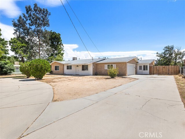 Building Photo - 5302 W Ave L-2