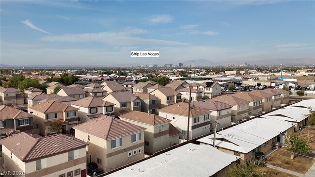Building Photo - 5162 Paradise Skies Ave