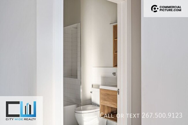 Building Photo - 3202 Capri Dr