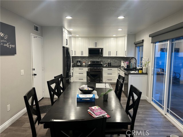 Building Photo - 19 Calotte Pl