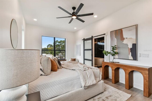 Building Photo - 4717 W Oklahoma Ave