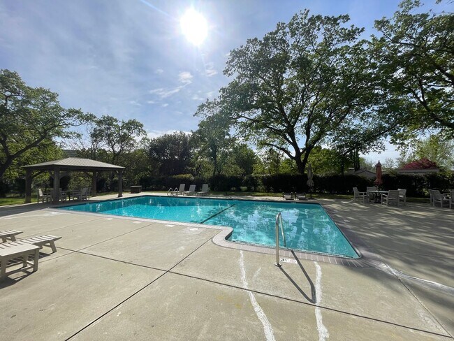 Building Photo - 3113 Lippizaner Ln