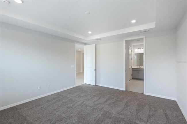 Building Photo - 8440 Skye Rnch Blvd