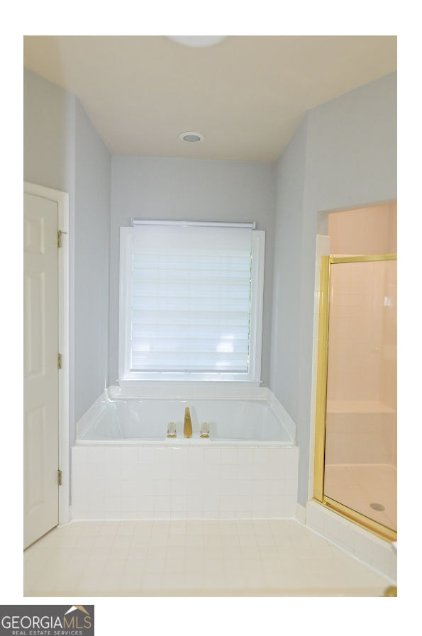 Building Photo - 3885 Waterford Dr