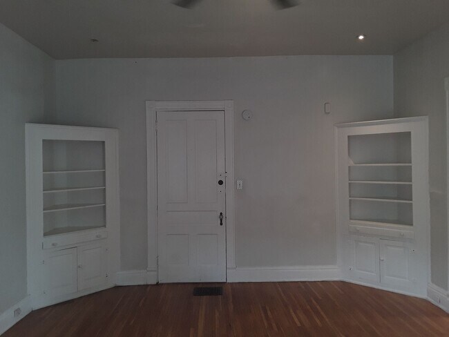 Building Photo - 1238 Garvin Pl