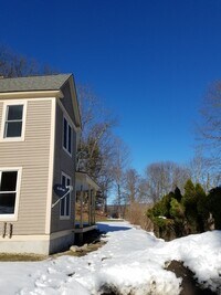 Building Photo - 143 Railroad Ave