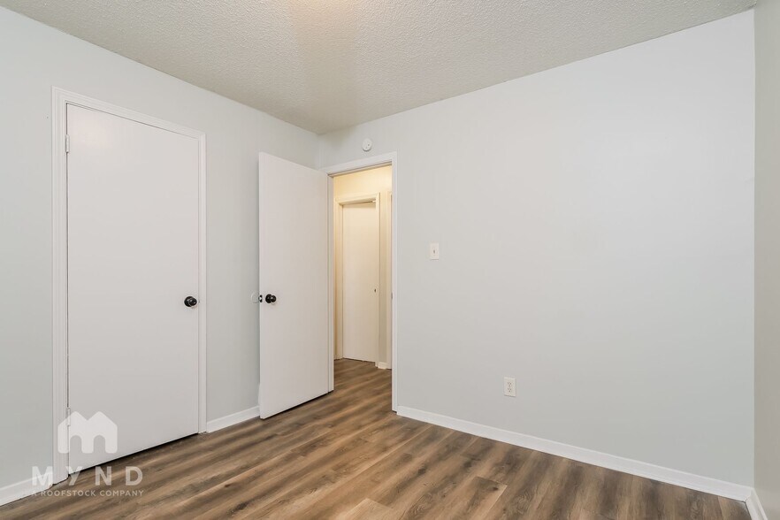 Building Photo - 3755 Carroll Dr