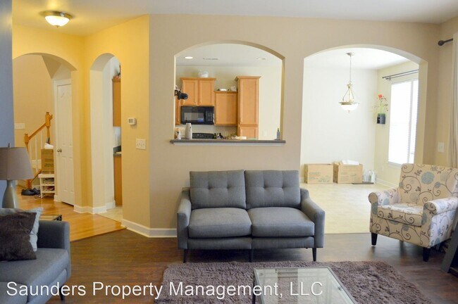 Building Photo - 4981 Wyngate Village Dr