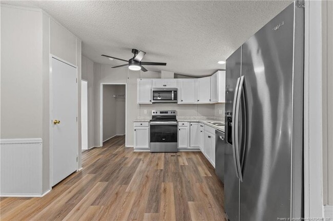 Building Photo - 97 Turf Dr