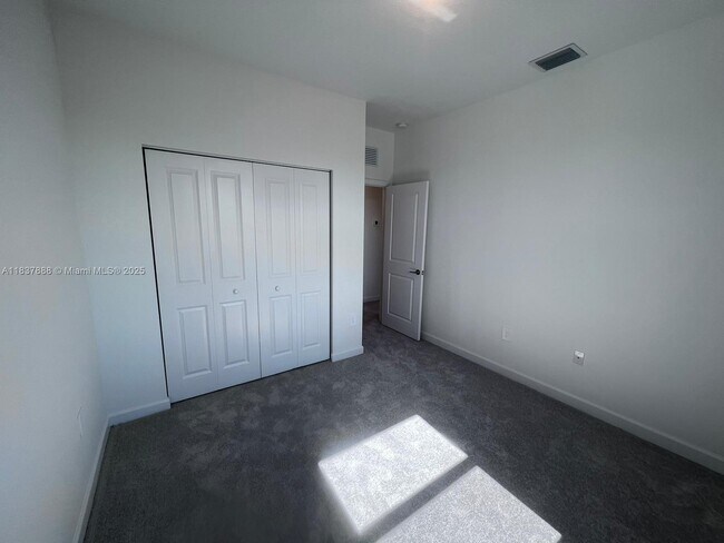 Building Photo - 11962 SW 241st St