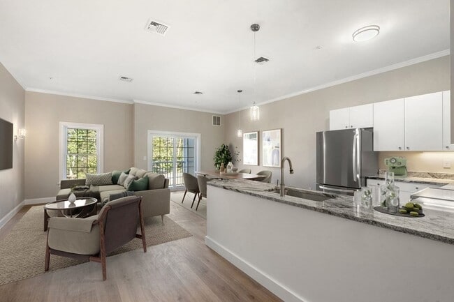 Building Photo - 242 Main St