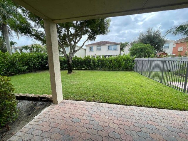 Building Photo - 9074 Dupont Pl