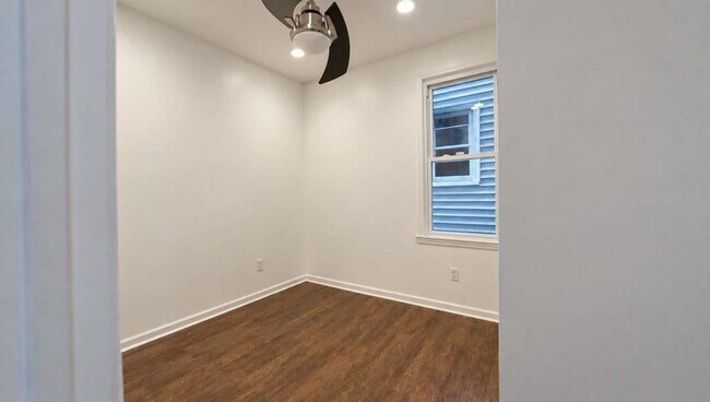 Building Photo - 275 Avenue A