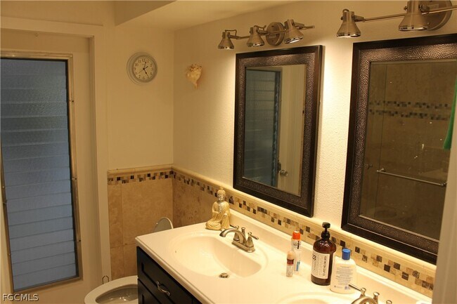 Building Photo - 5354 Coral Ave