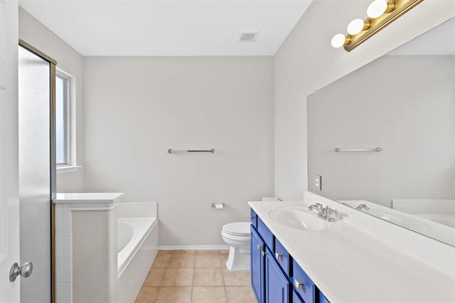 Building Photo - 5812 Pebble Ridge Dr