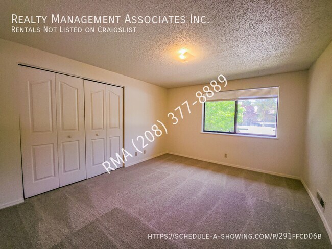 Building Photo - 3639 S Gekeler Ln