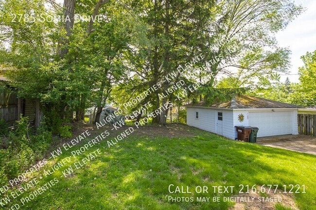 Building Photo - 2785 Somia Dr