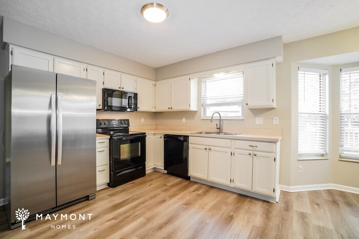 Building Photo - 7793 Cedar Ridge Dr