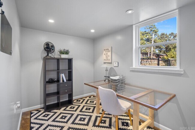 Building Photo - 7001 Blue Bird Dr