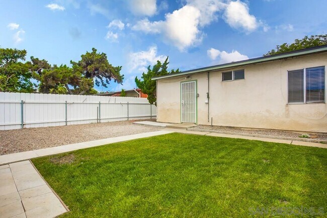 Building Photo - 3311 Clairemont Mesa Blvd