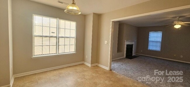 Building Photo - 537 Havenbrook Way NW