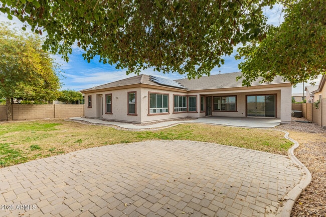 Building Photo - 15468 W Coolidge St