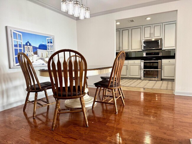 Building Photo - 195 14th St NE