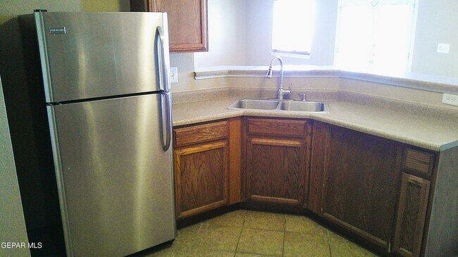 Building Photo - 3984 Tierra Venado Dr
