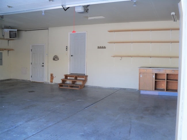 Building Photo - 6240 Gray Hawk Way