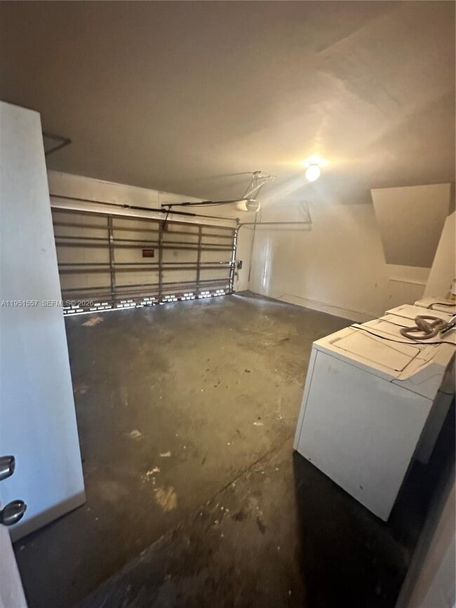 Building Photo - 27347 SW 117th Pl