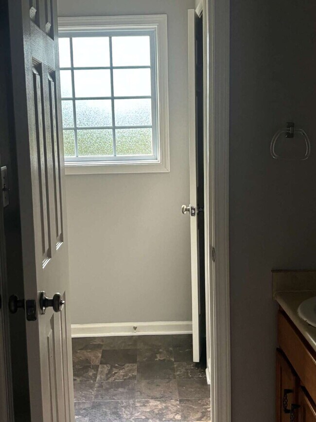 Building Photo - 1318 Whetstone Ct