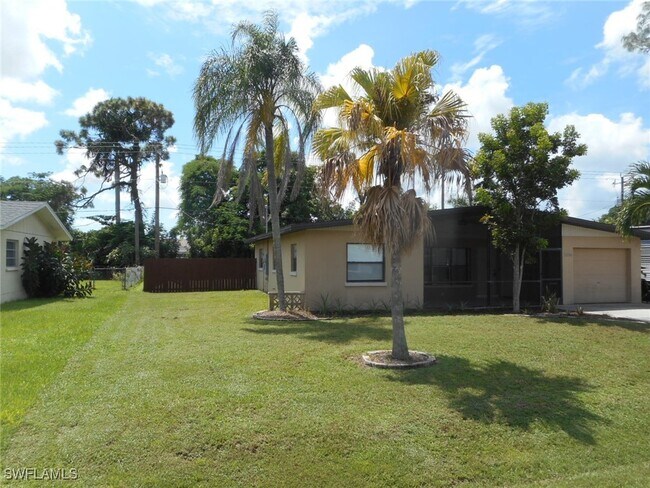 Building Photo - 2254 Chandler Ave