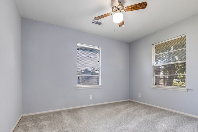 Building Photo - 5822 Black Gum Dr