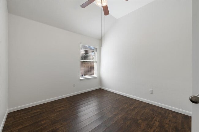 Building Photo - 3704 Pine Needle Cir