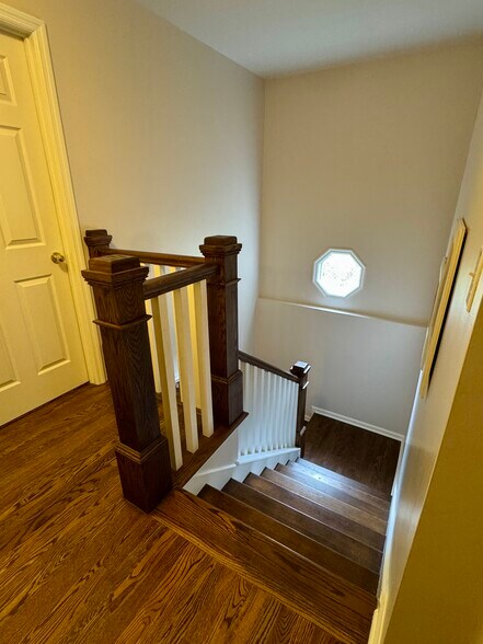 Building Photo - 137 Golden Meadow Ln