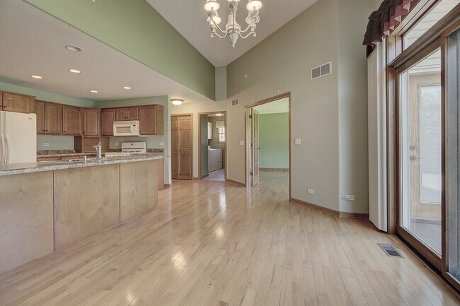 Building Photo - 403 E Main St