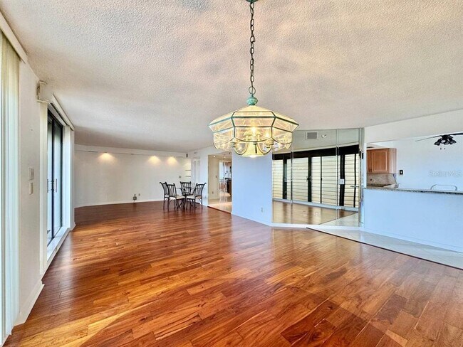 Building Photo - 5950 Pelican Bay Plaza S