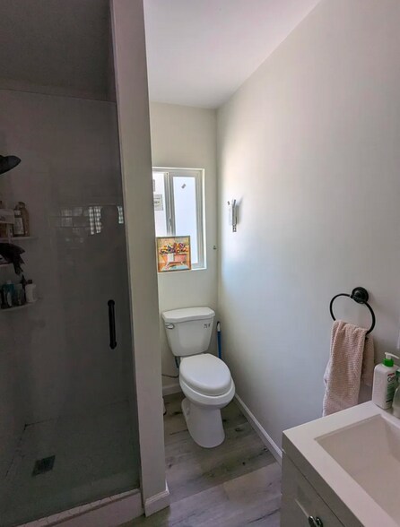 Building Photo - 9948 Bevis Ave